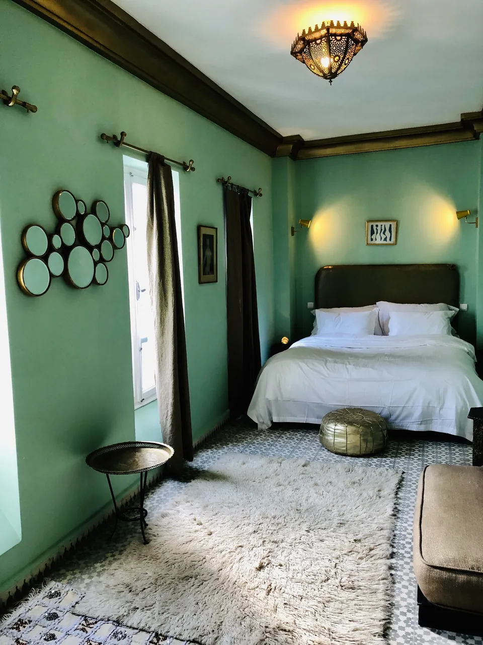 The Gold Room, decor