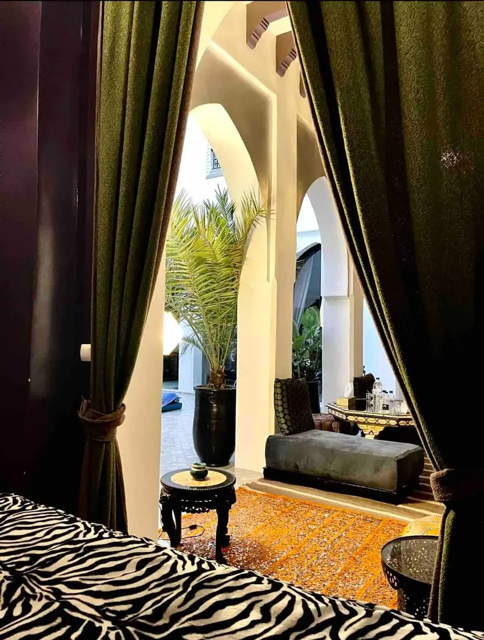 Dar Maureen salon with traditional Moroccan decor