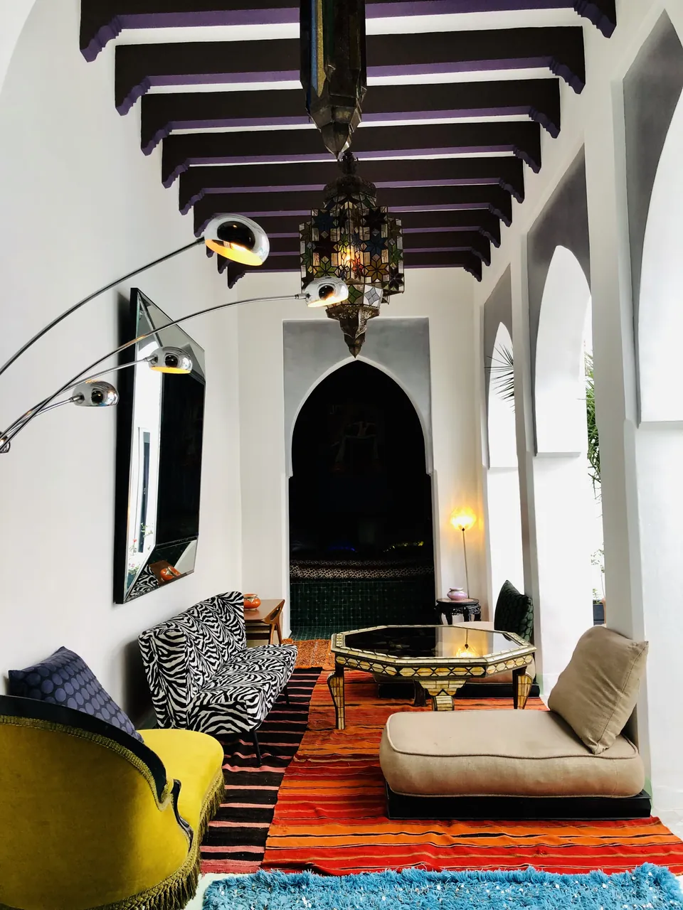 Dar Maureen living salon with Moroccan decoration